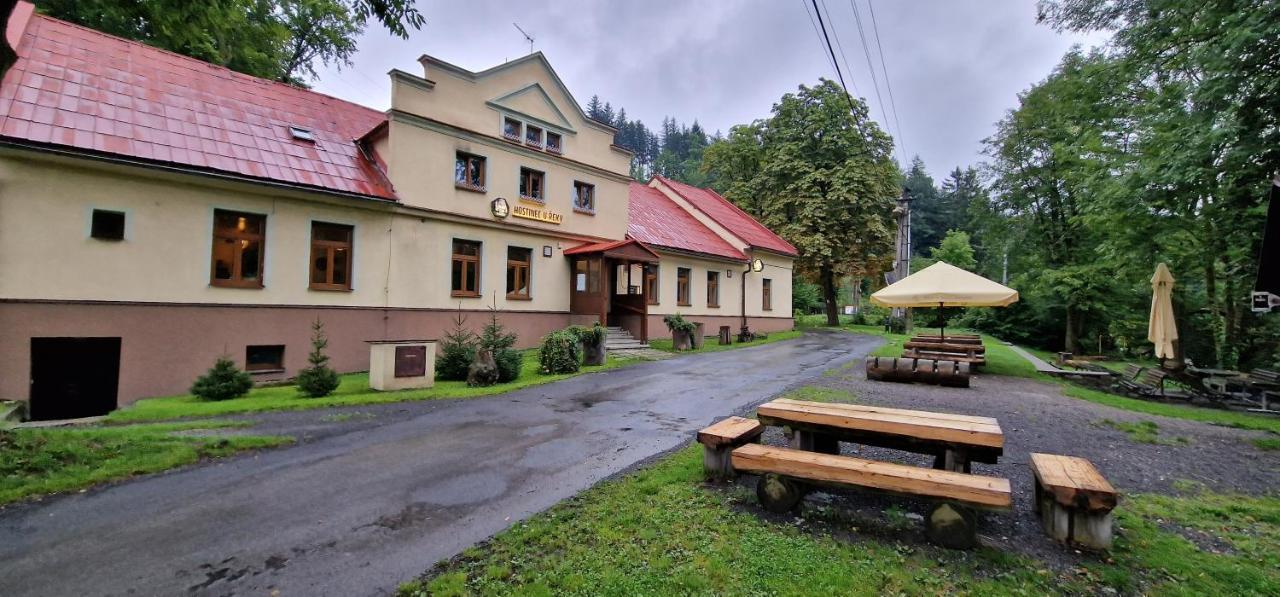 Hostinec U Reky Hotel Ostravice Kültér fotó